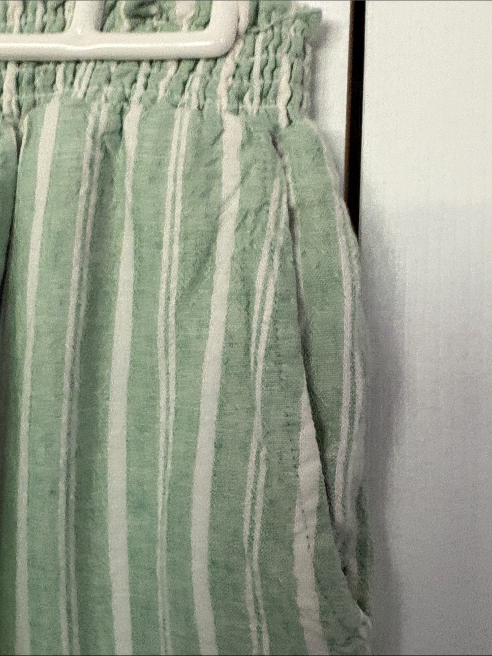 Uncharted Threads Green and White Striped Button-Up Top and matching shorts Med. - Picture 6 of 12